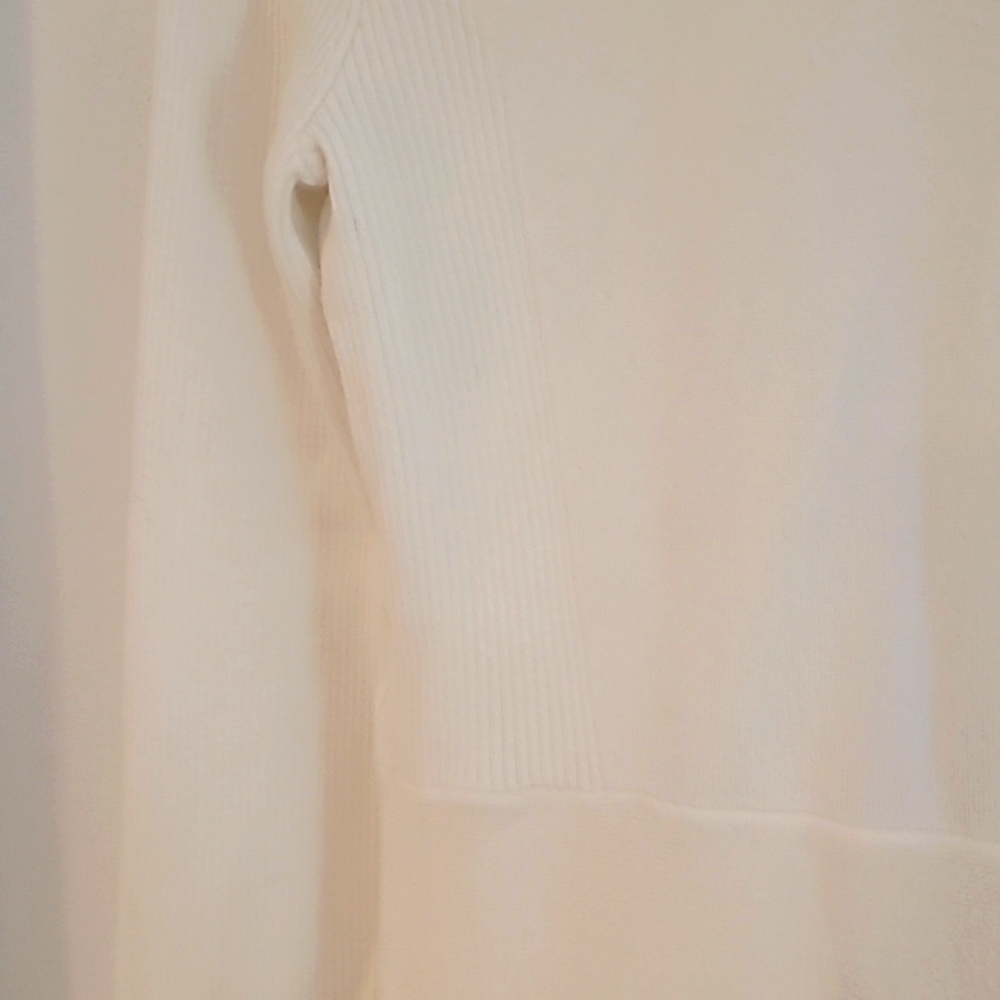 Throw Sweater - Picture 5 of 6